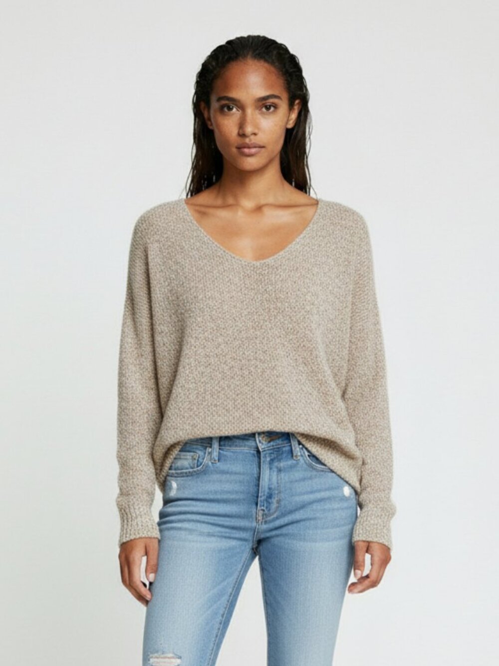 American Eagle Outfitters Long Sleeve V-Neck Shirt‎